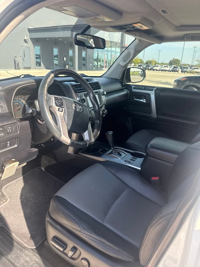 Used 2017 Toyota 4Runner SR5 Premium RWD image 6