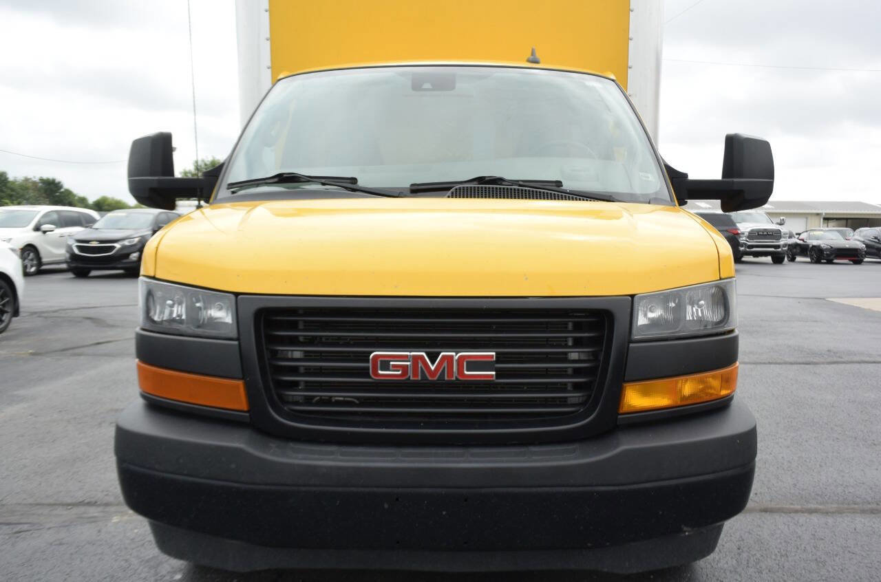 Used 2021 GMC Savana 3500 Extended w/ Power Convenience Package image 9