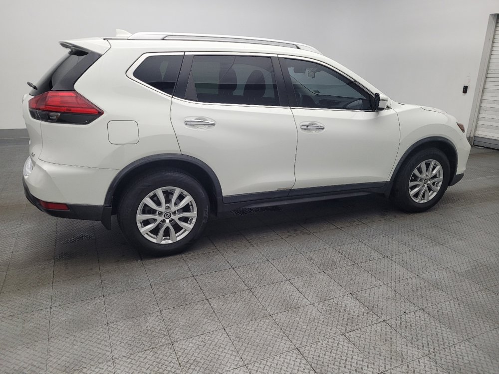 Used 2017 Nissan Rogue SV FWD image 10
