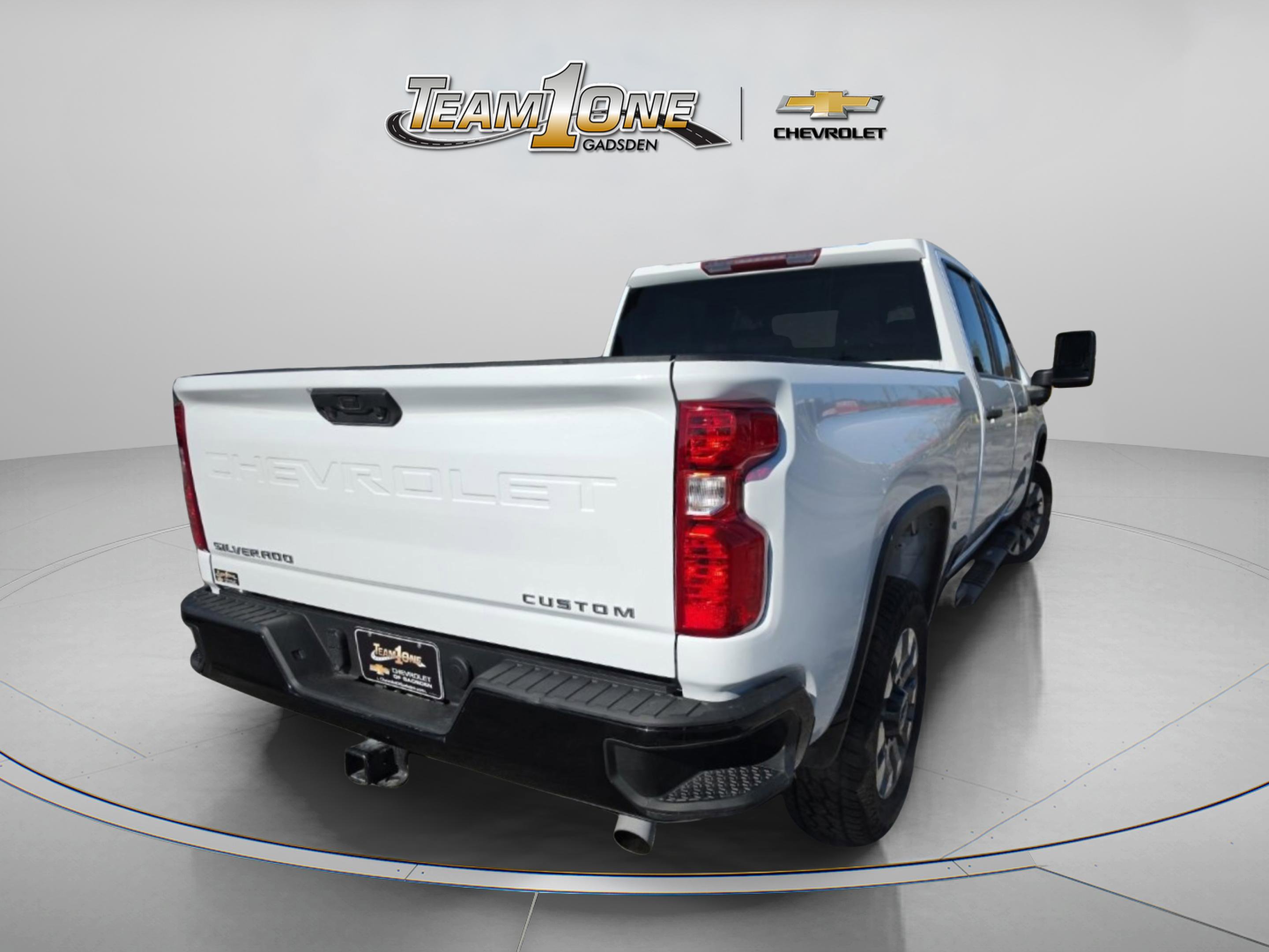Used 2023 Chevrolet Silverado 2500 Custom w/ Custom Convenience Package AWD/4WD image 7
