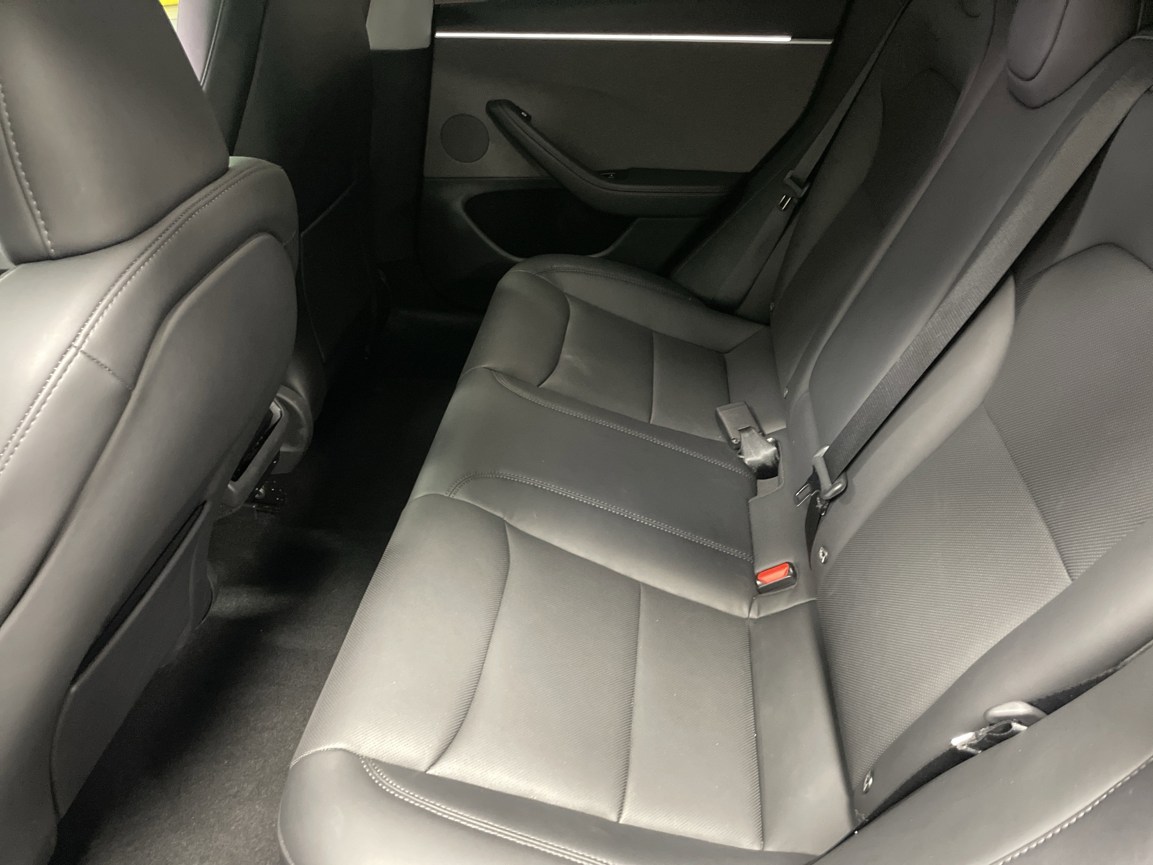 Used 2025 Tesla Model 3 Long Range image 32