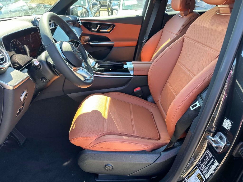 Used 2026 Mercedes-Benz GLC 300 4MATIC image 10