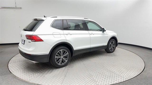 Used 2019 Volkswagen Tiguan SEL image 2