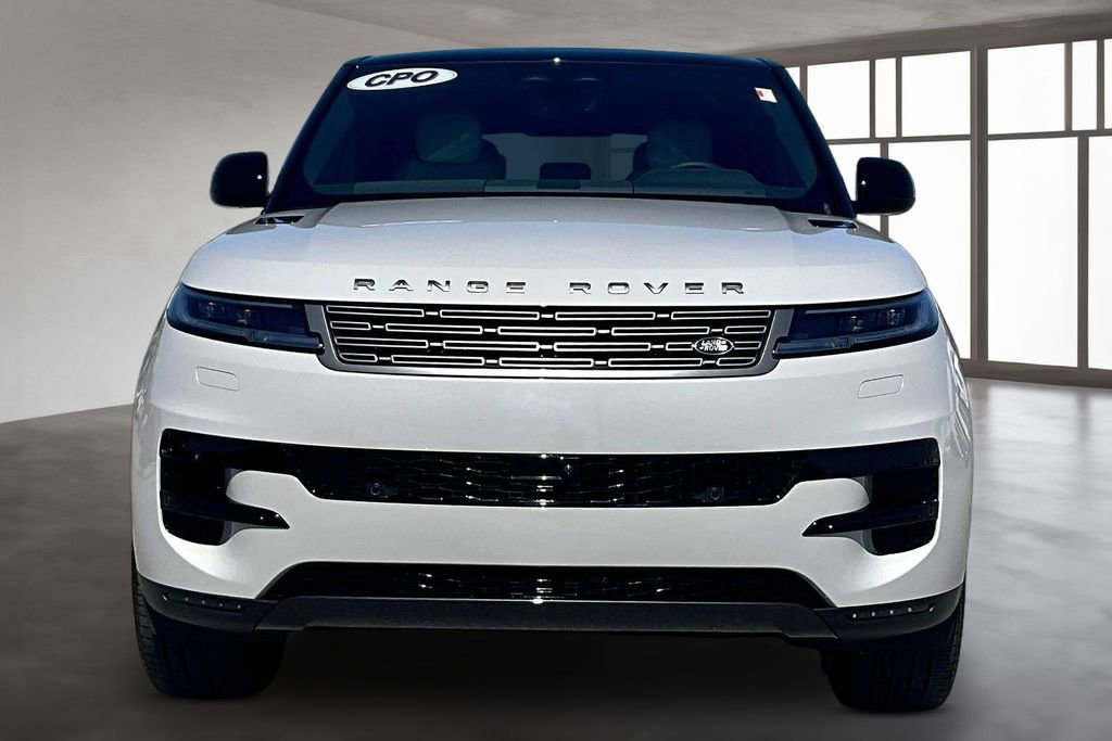Used 2026 Land Rover Range Rover Sport SE image 3