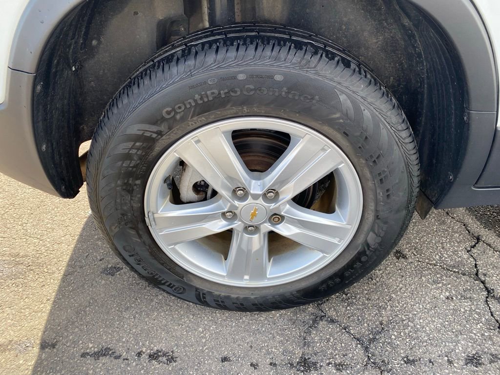 Used 2020 Chevrolet Trax LS w/ Tint and Cruise Package image 26