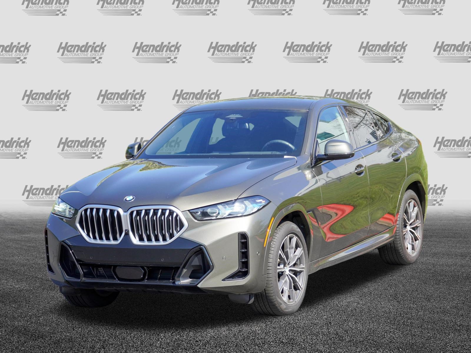 Certified 2026 BMW X6 xDrive40i AWD/4WD image 5