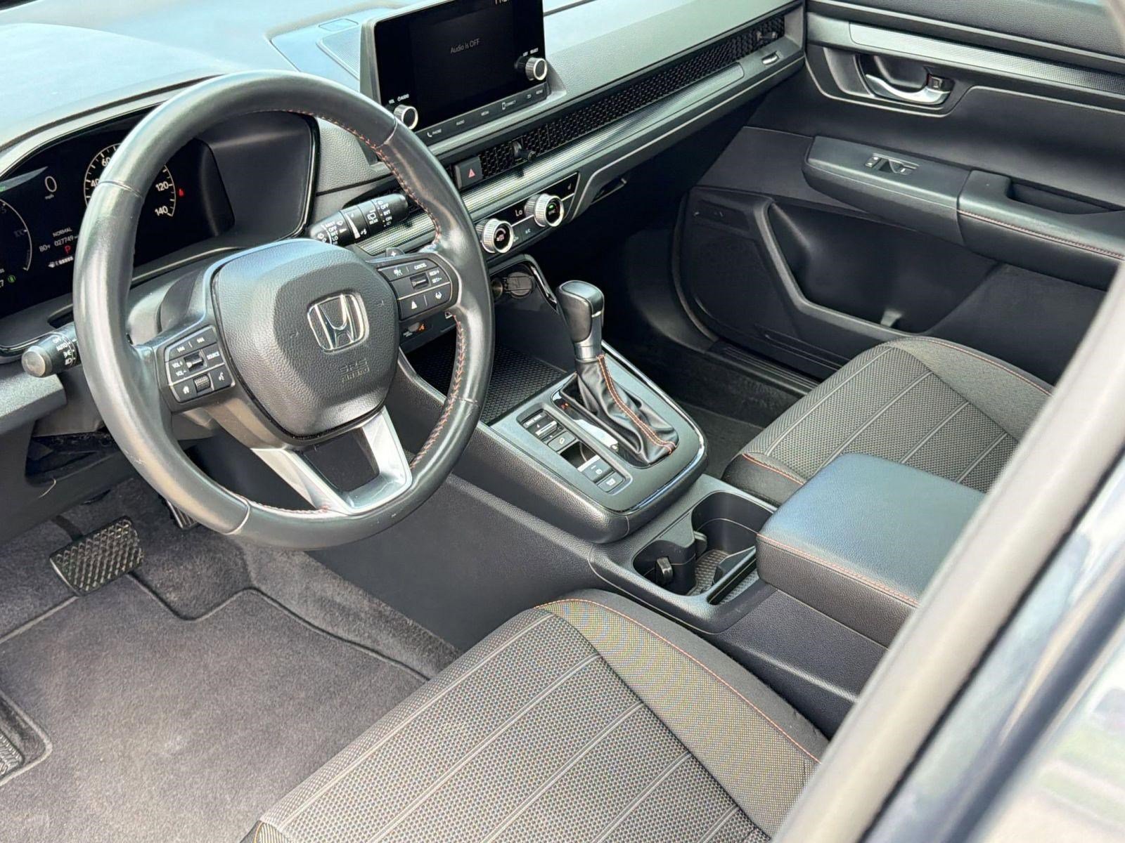 Used 2024 Honda CR-V Sport image 4
