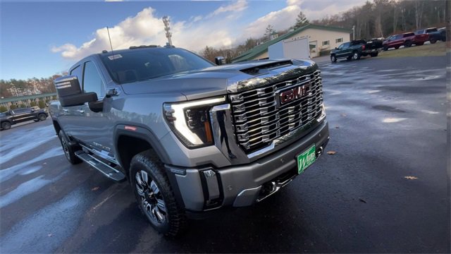 New 2026 GMC Sierra 3500 Denali w/ Technology Package image 3