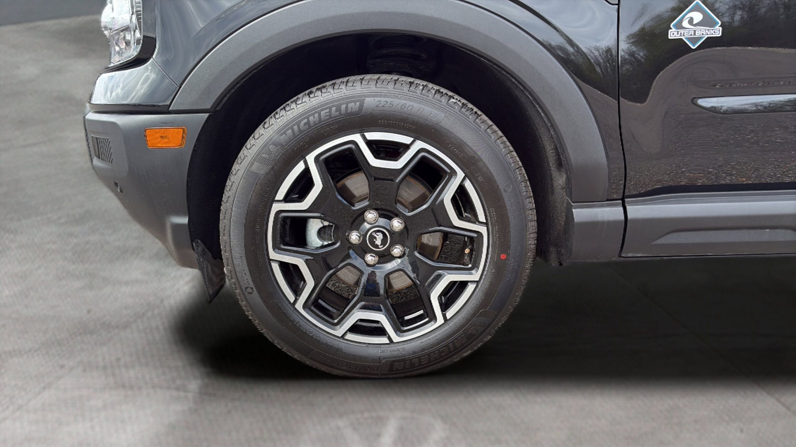 Certified 2025 Ford Bronco Sport Outer Banks w/ Outer Banks Tech Package+ AWD/4WD image 30