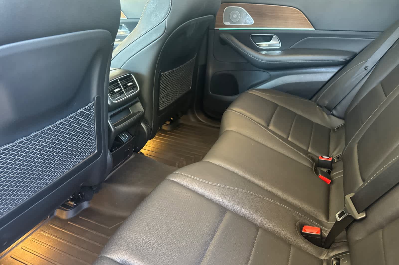Used 2021 Mercedes-Benz GLE 350 4MATIC image 4
