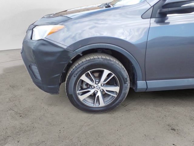 Used 2018 Toyota RAV4 XLE FWD image 14