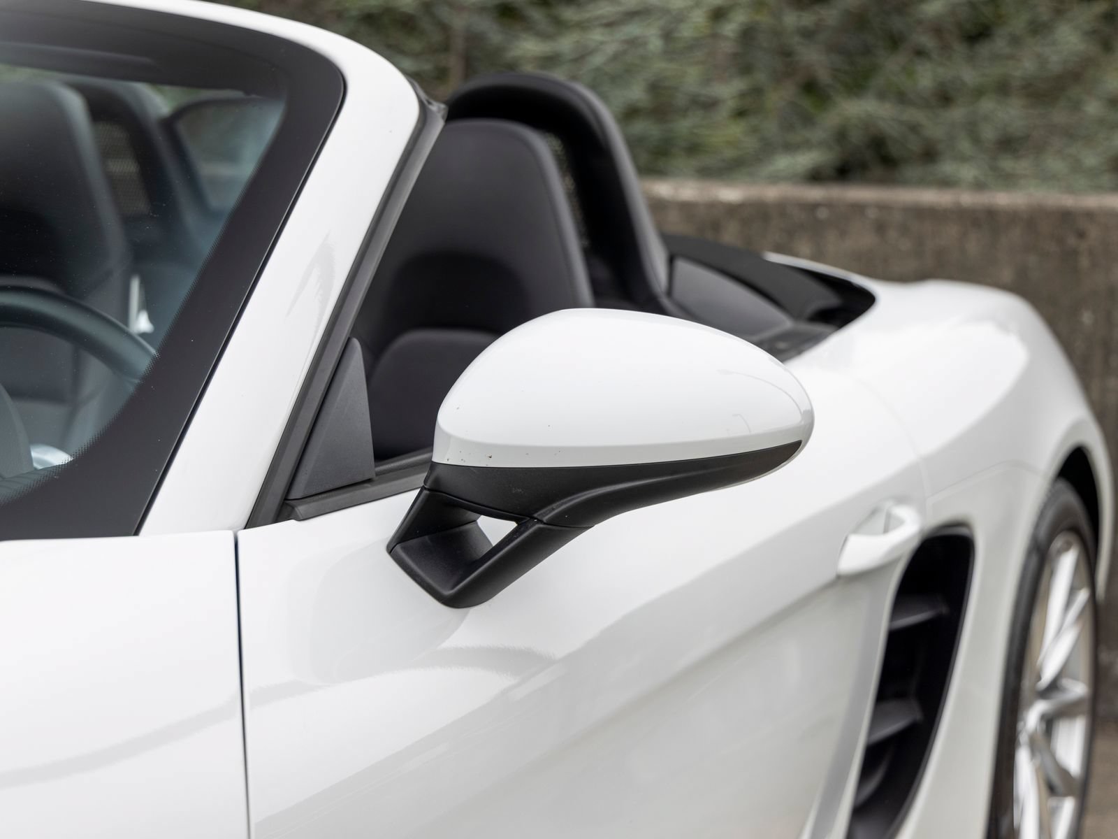 Used 2021 Porsche 718 Boxster S RWD image 18