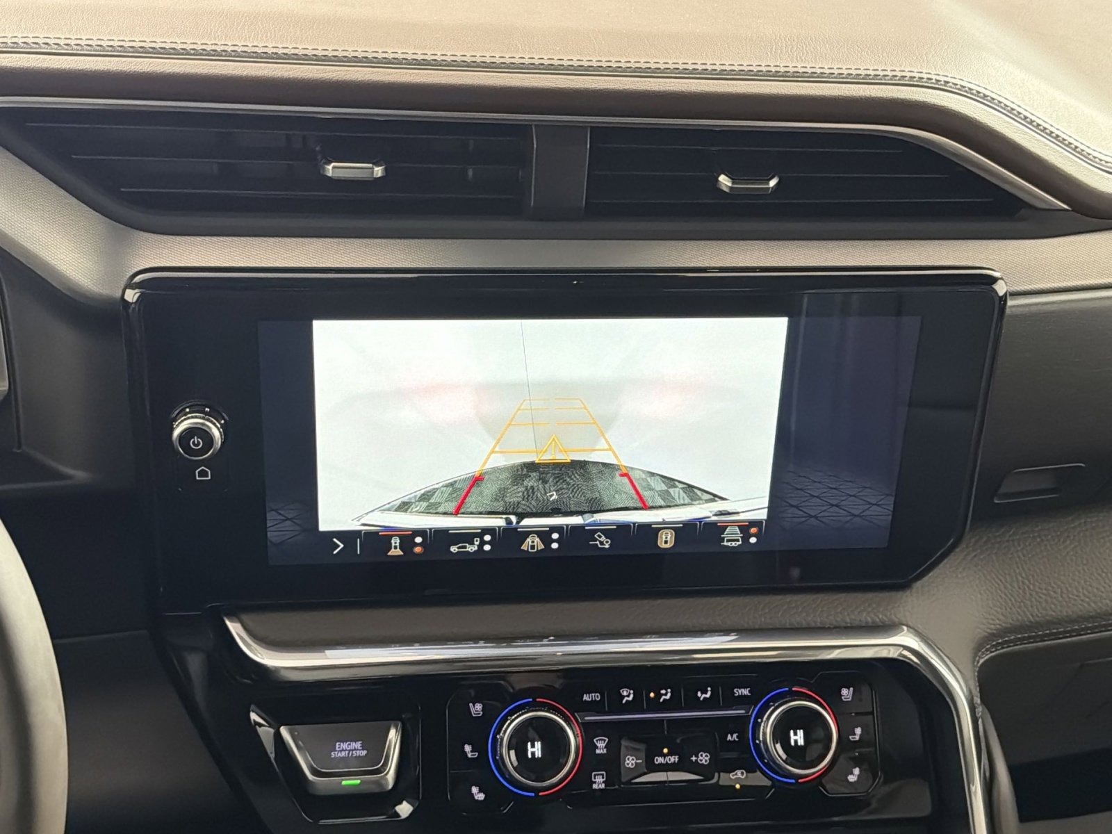 Used 2024 GMC Sierra 1500 Denali w/ Technology Package image 19