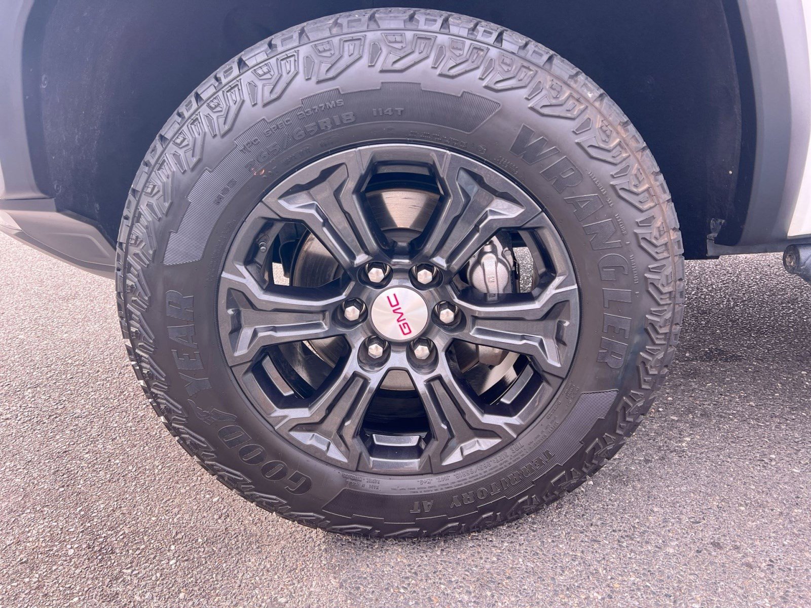 Used 2023 GMC Canyon Elevation w/ Trailering Package image 12