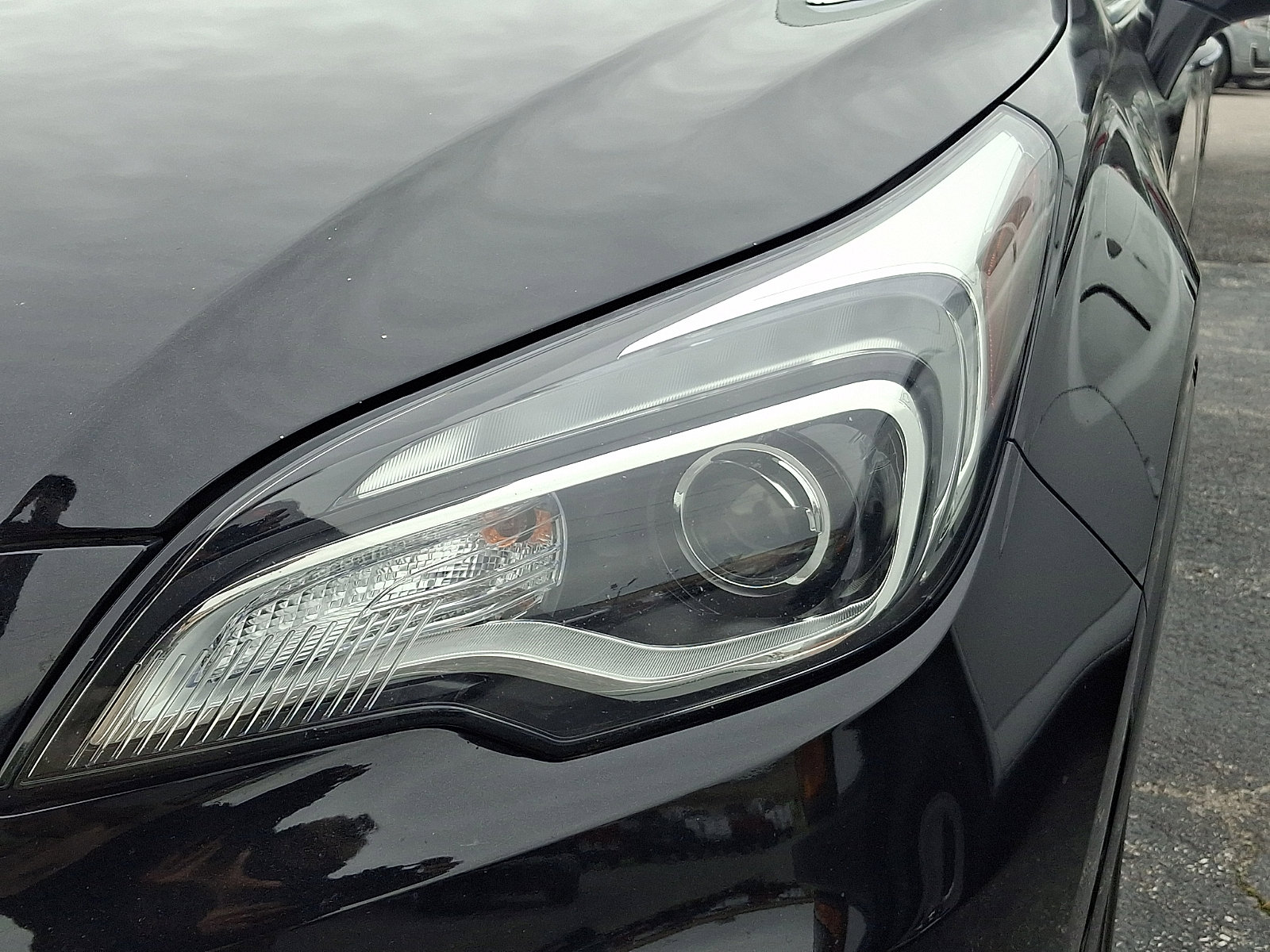Used 2018 Buick Envision Essence AWD/4WD image 9