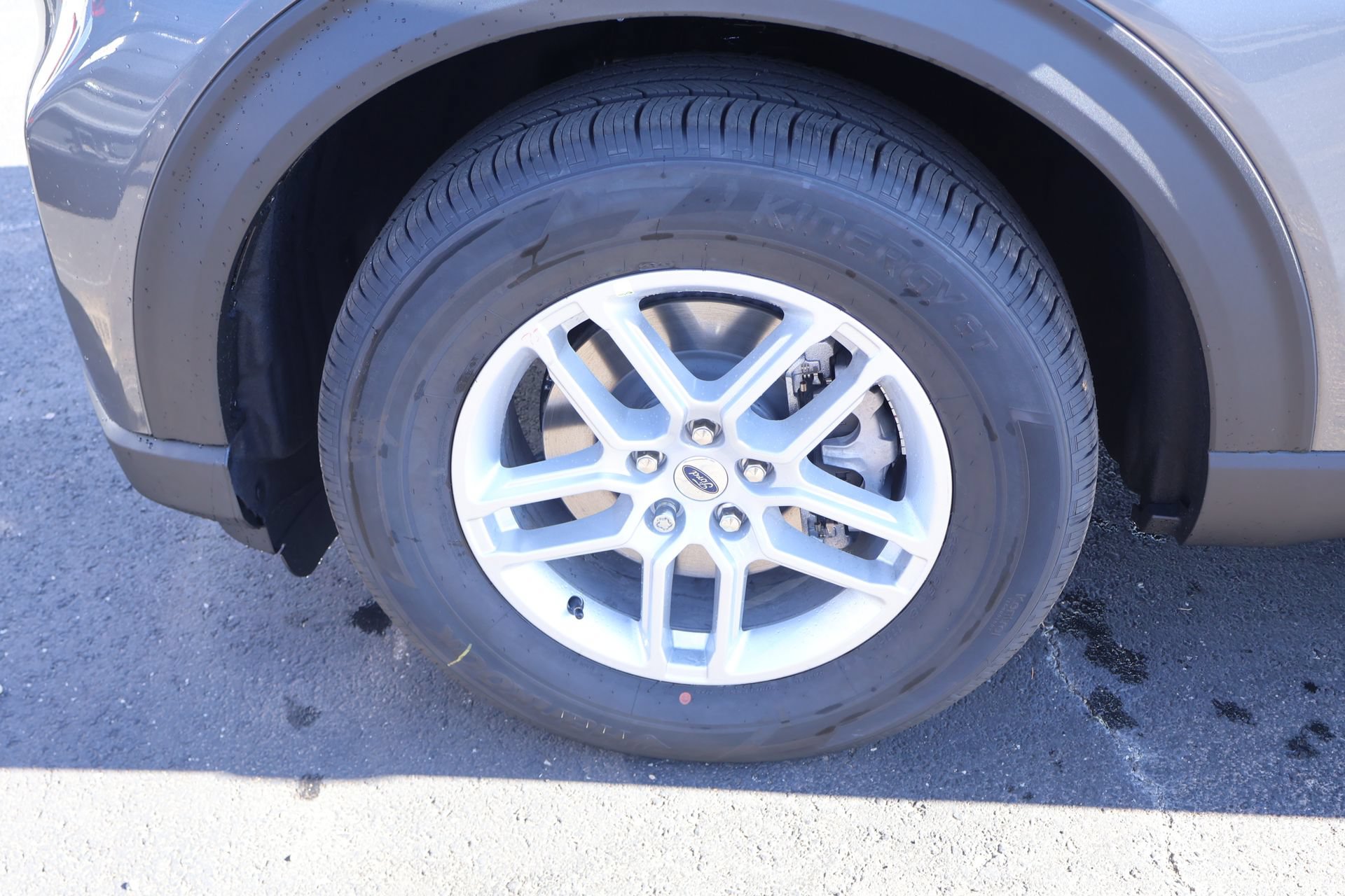 New 2026 Ford Explorer Active w/ Active Comfort Package RWD image 19