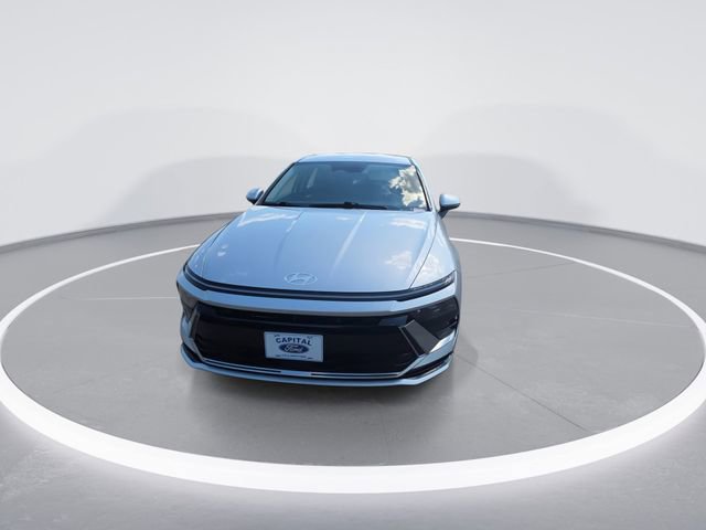 Used 2025 Hyundai Sonata SEL FWD image 3