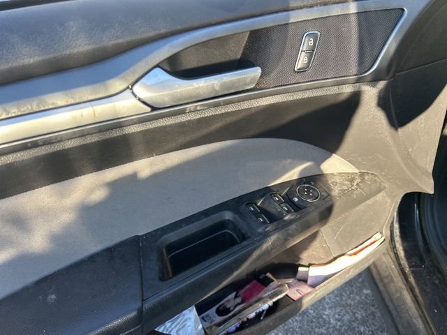 Used 2016 Ford Fusion S image 15