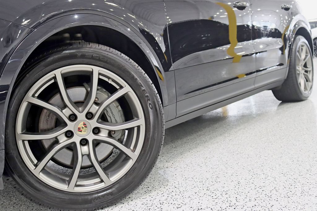 Used 2022 Porsche Cayenne S AWD/4WD image 4