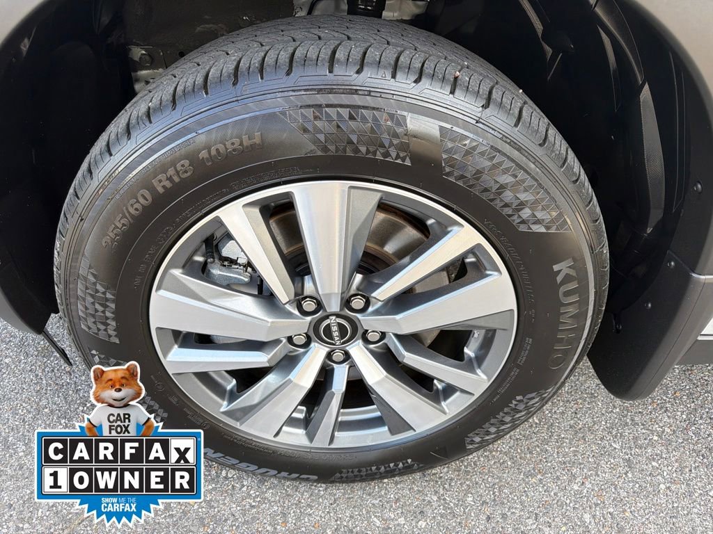 Used 2024 Nissan Pathfinder SL FWD image 14