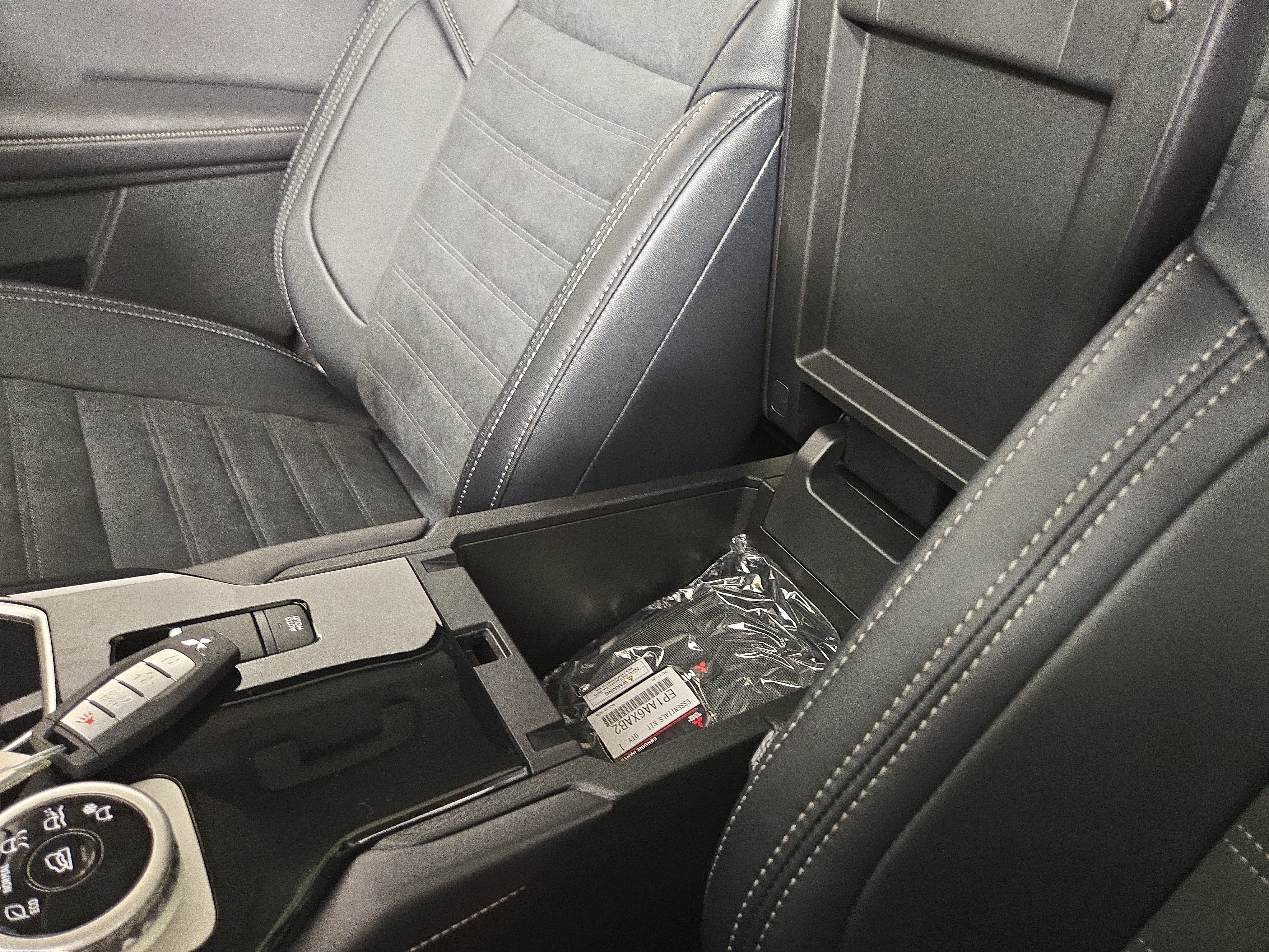 New 2026 Mitsubishi Outlander SE FWD image 29
