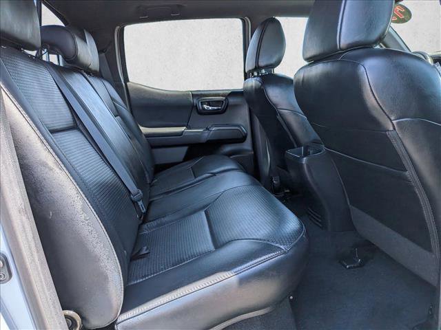Used 2019 Toyota Tacoma TRD Off-Road AWD/4WD image 26