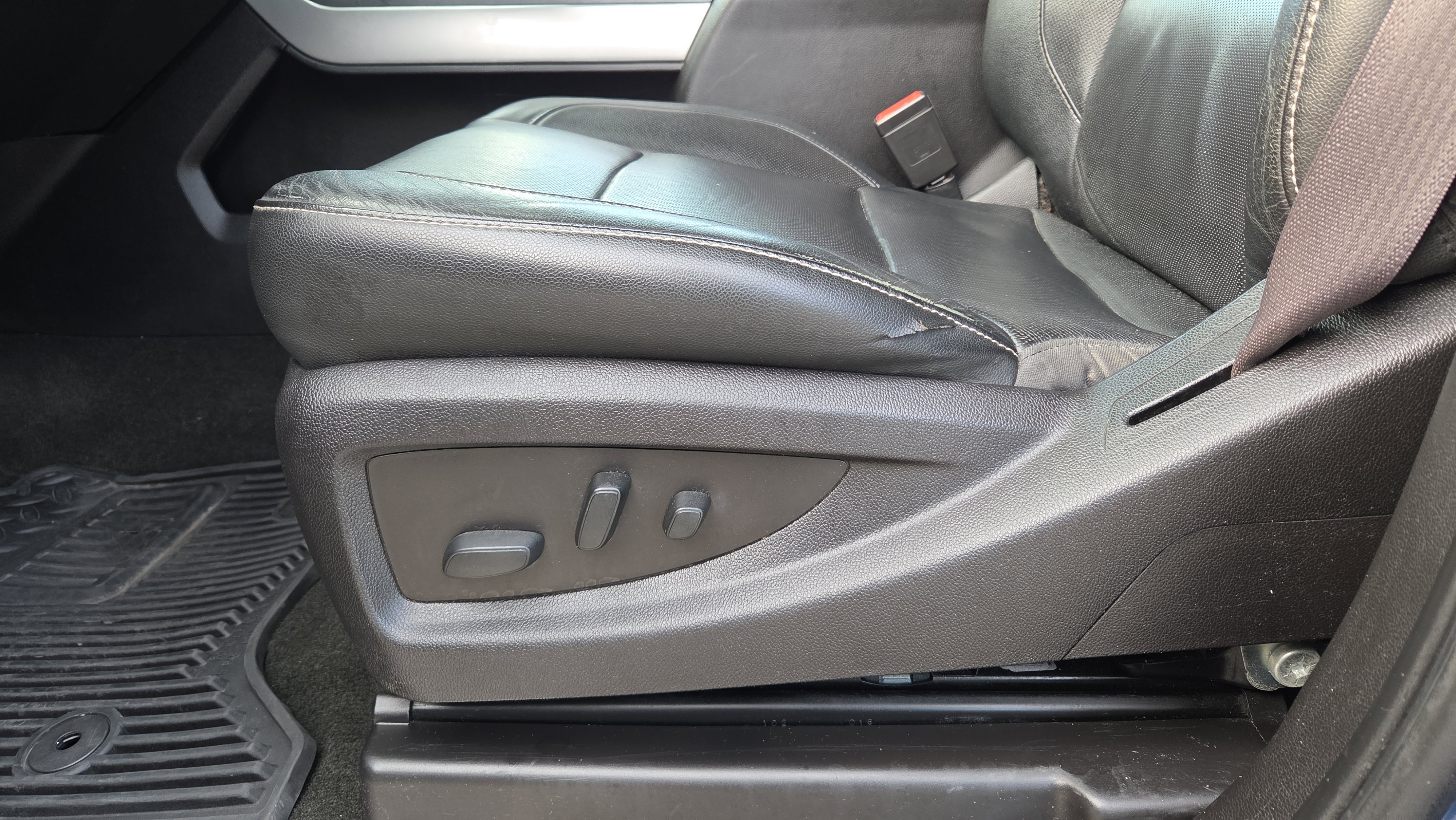 Used 2016 Chevrolet Silverado 2500 LTZ w/ Duramax Plus Package image 19