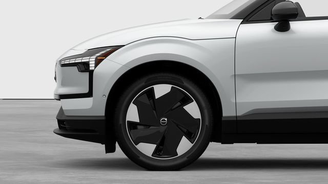 New 2026 Volvo EX30 Ultra w/ Protection Package Premier AWD/4WD image 4