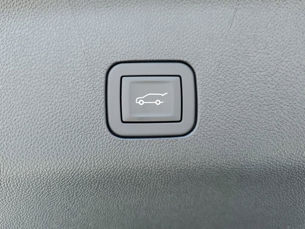 New 2026 Chevrolet Suburban LT w/ Comfort Package image 10