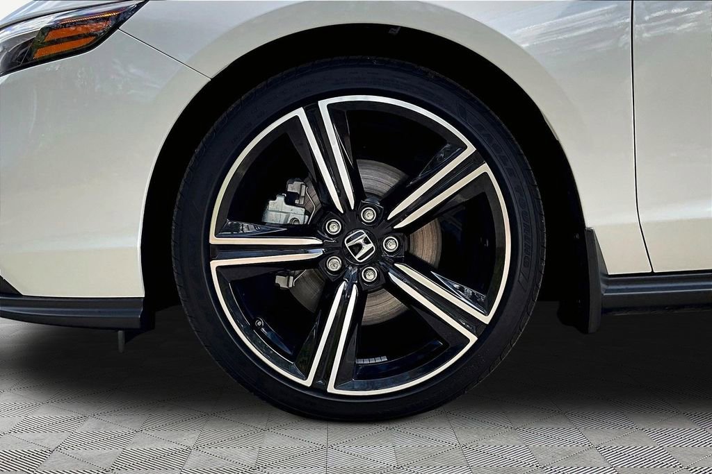 Used 2025 Honda Accord Sport image 24