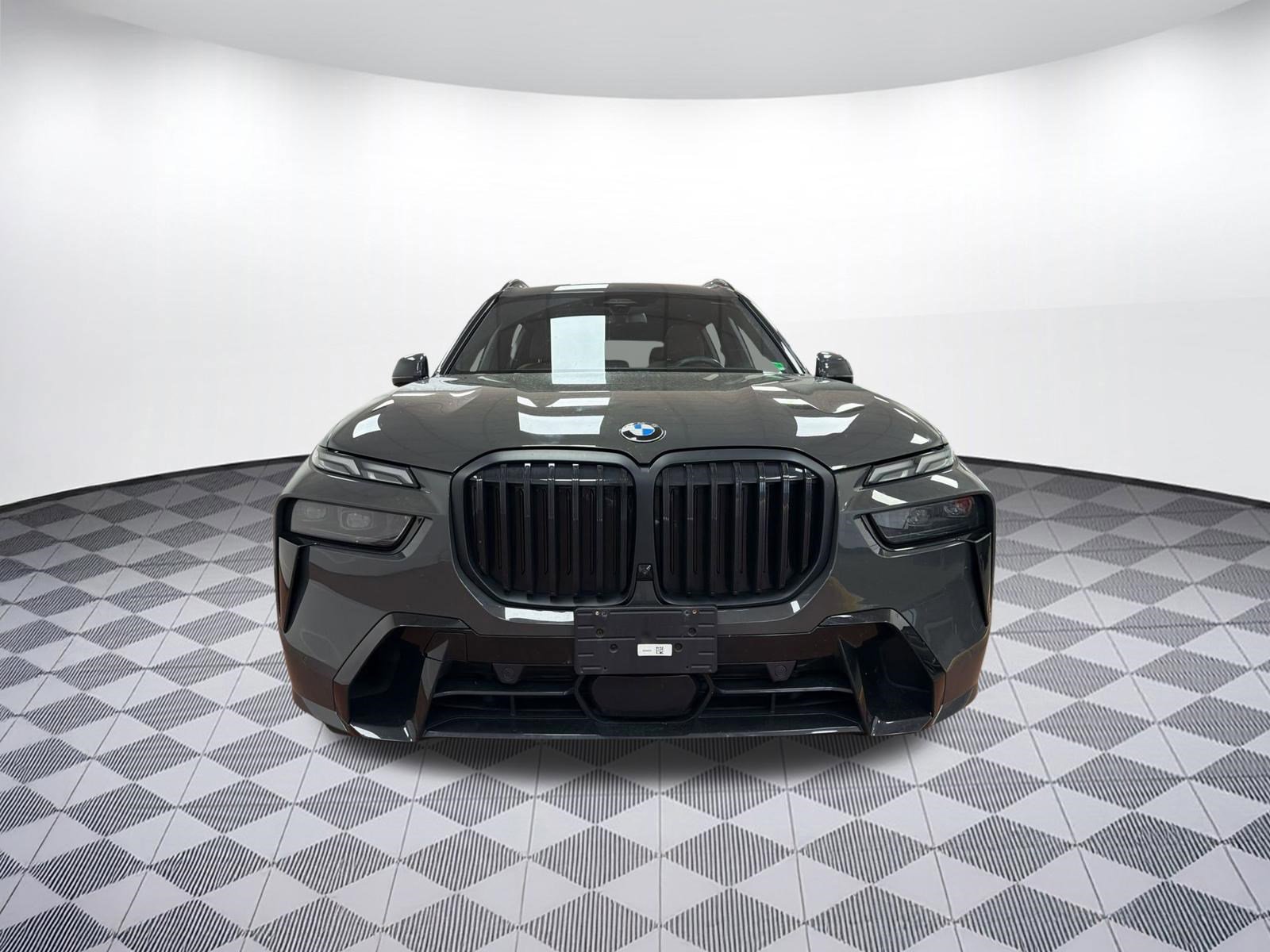 Certified 2023 BMW X7 xDrive40i w/ M Sport Package image 5