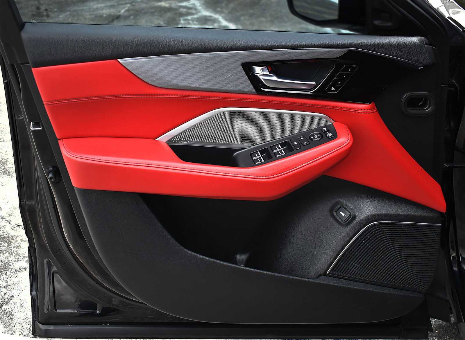 Used 2022 Acura MDX A-Spec image 31