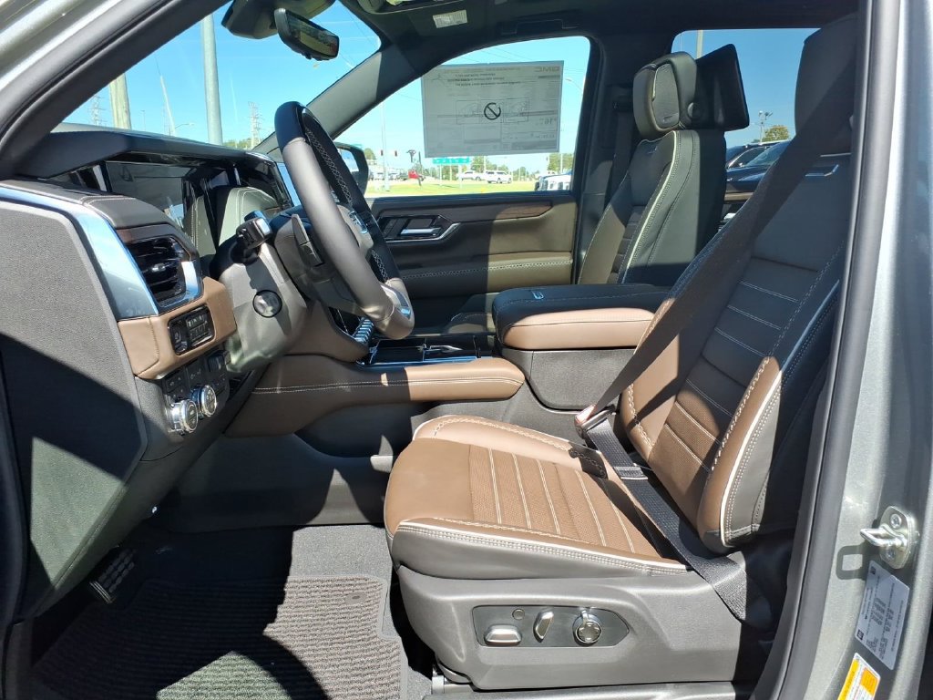 New 2027 GMC Yukon Denali Ultimate AWD/4WD image 12