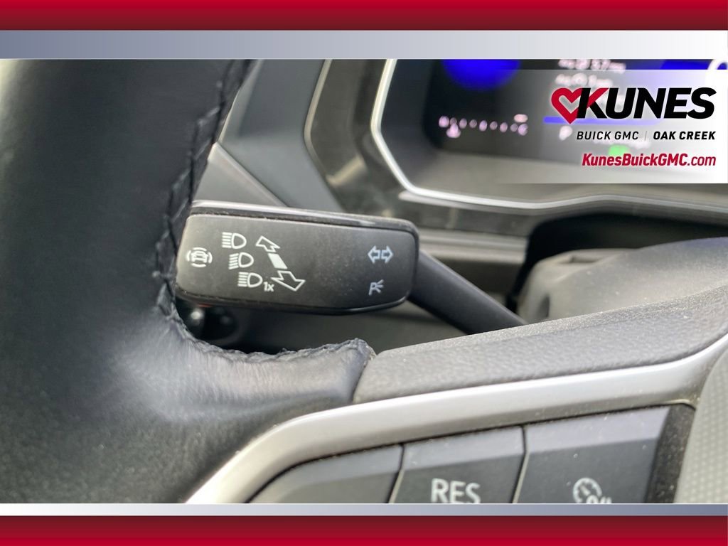 Used 2024 Volkswagen Jetta SE image 15