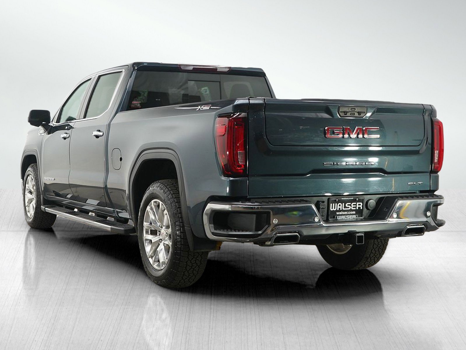 Used 2020 GMC Sierra 1500 SLT w/ SLT Premium Plus Package image 3