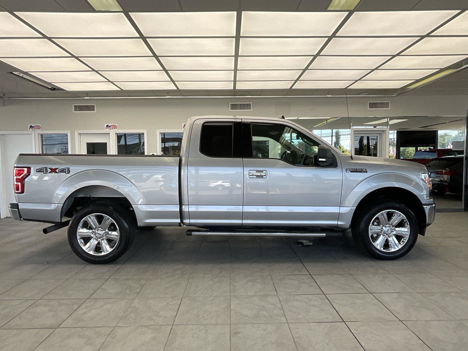 Used 2020 Ford F150 XLT w/ Equipment Group 302A Luxury AWD/4WD image 4