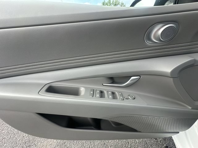 New 2026 Hyundai Elantra SEL Sport Premium FWD image 37