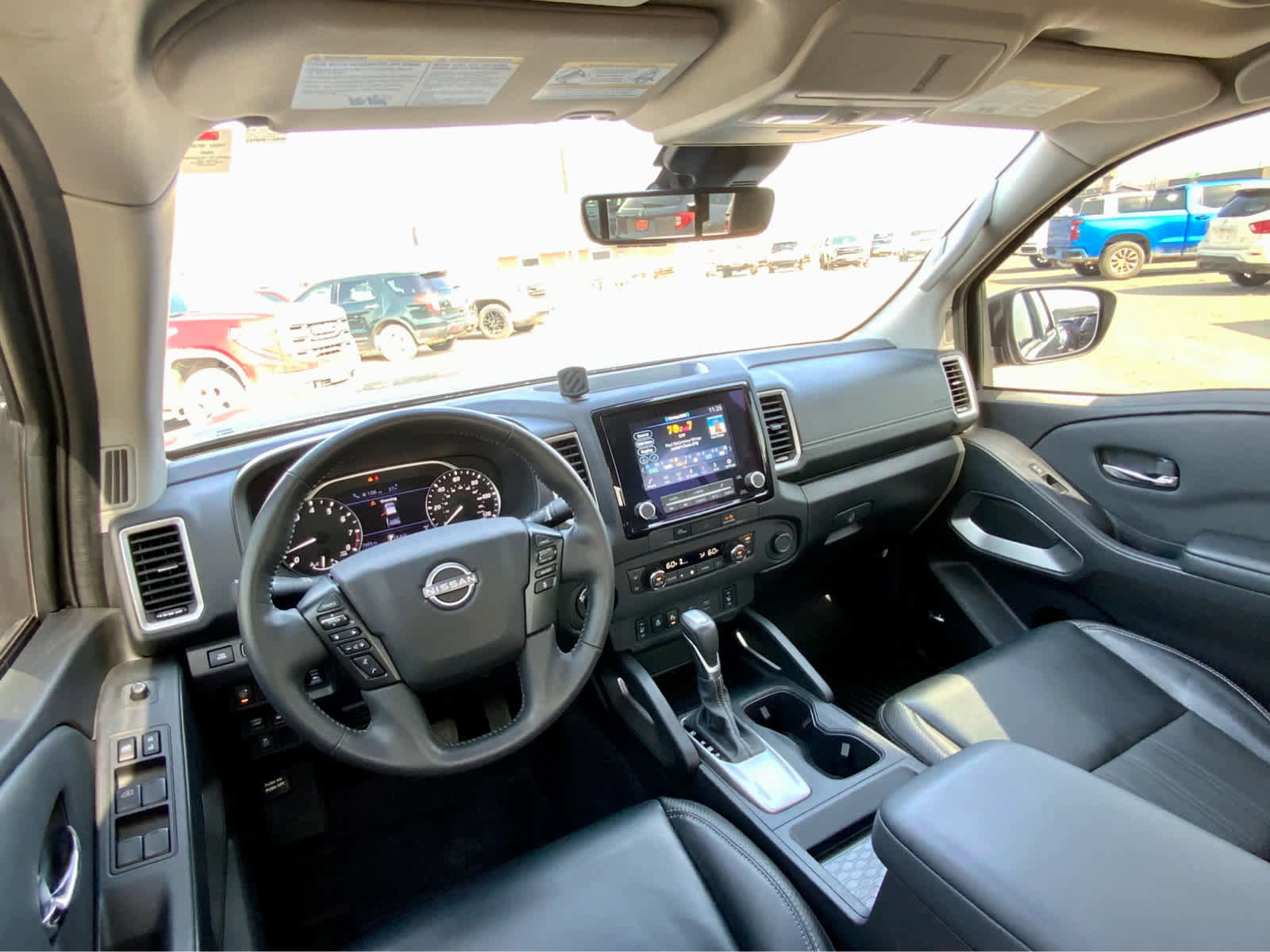 Used 2024 Nissan Frontier SL w/ Technology Package AWD/4WD image 31