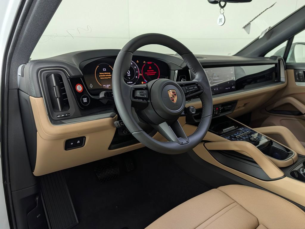 New 2026 Porsche Cayenne Coupe image 4