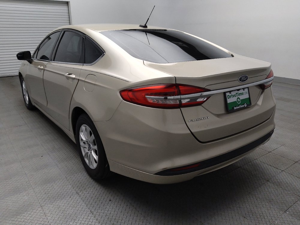 Used 2018 Ford Fusion S FWD image 5