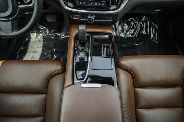 Certified 2024 Volvo S60 T8 Ultimate w/ Climate Package AWD/4WD image 24