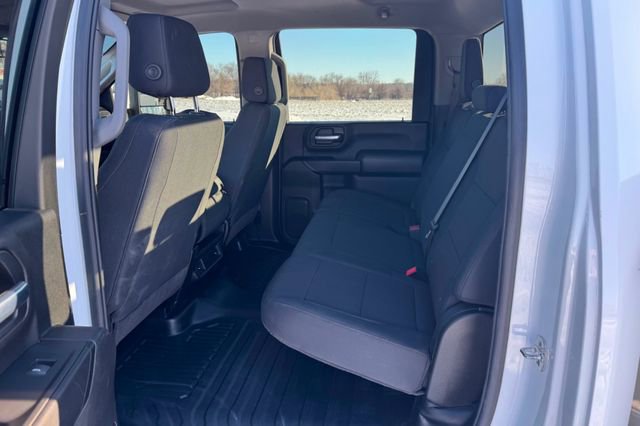 Used 2025 Chevrolet Silverado 3500 W/T image 15