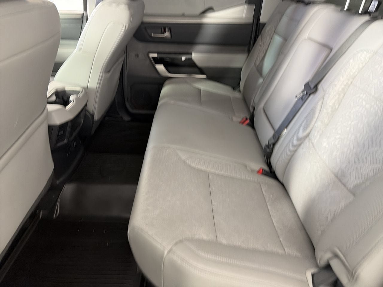 Used 2024 Toyota Tundra Limited AWD/4WD image 22
