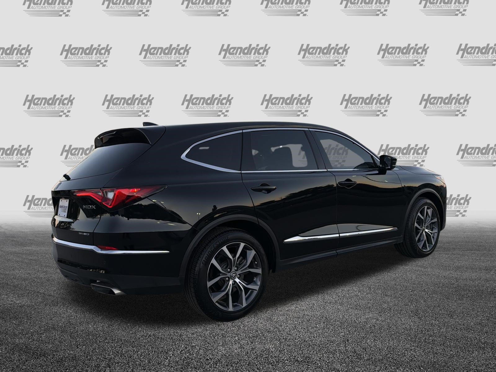 Certified 2024 Acura MDX w/ Technology Package AWD/4WD image 10