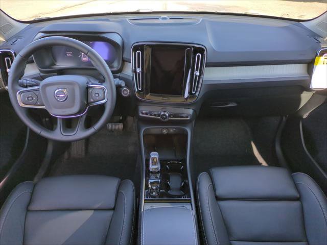 New 2026 Volvo XC40 B5 Ultra w/ Climate Package image 11