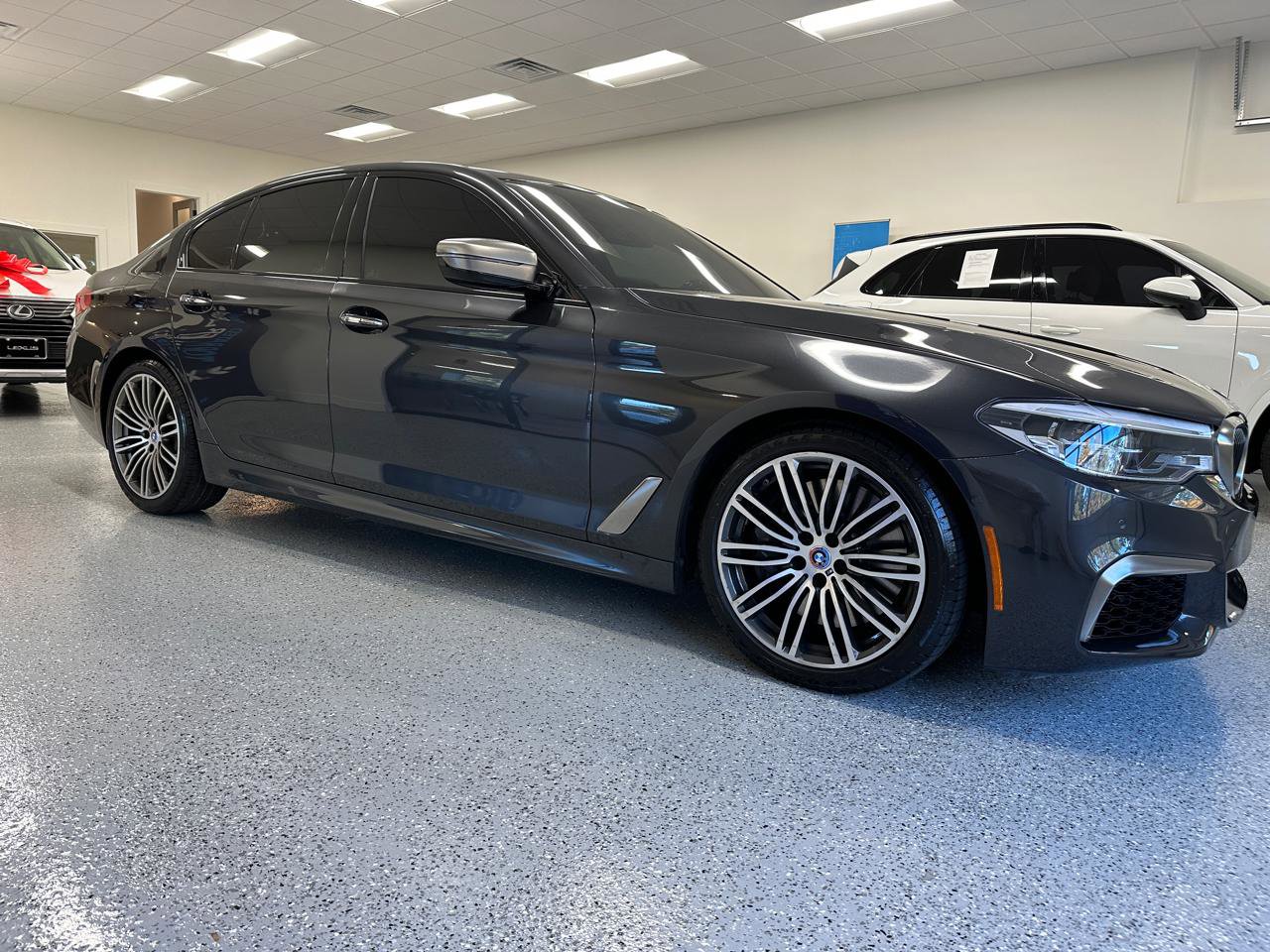 Used 2018 BMW M550i xDrive AWD/4WD image 11