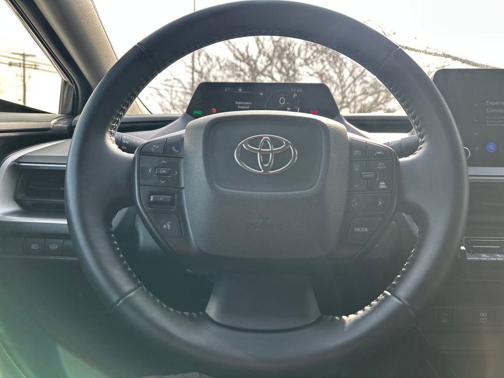 Used 2024 Toyota Prius LE image 10