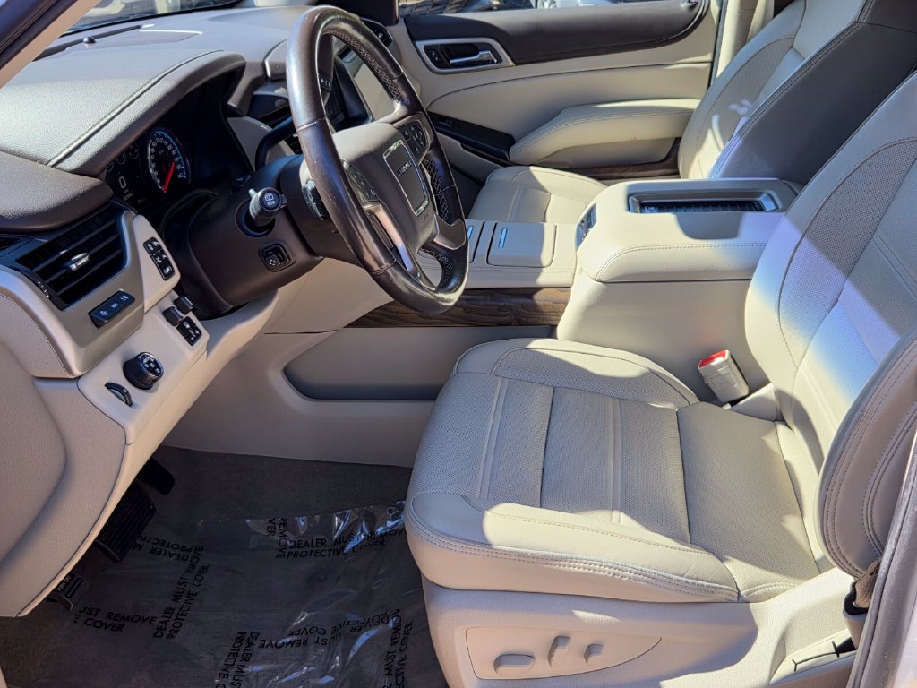 Used 2019 GMC Yukon XL Denali w/ Open Road Package RWD image 11