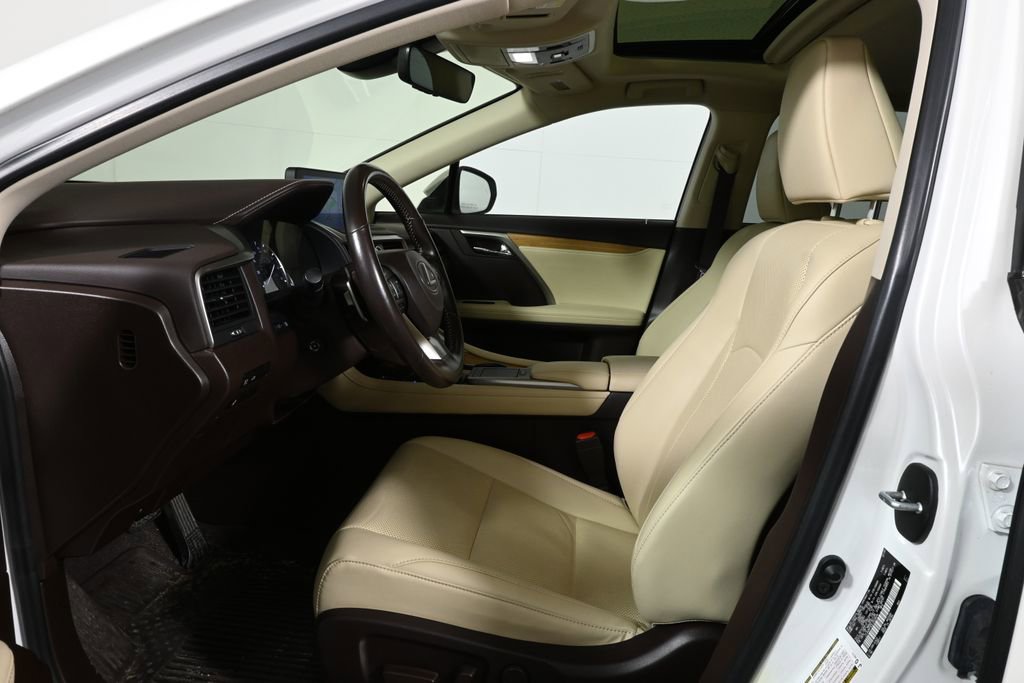 Used 2020 Lexus RX 350L Premium w/ Premium Package image 3