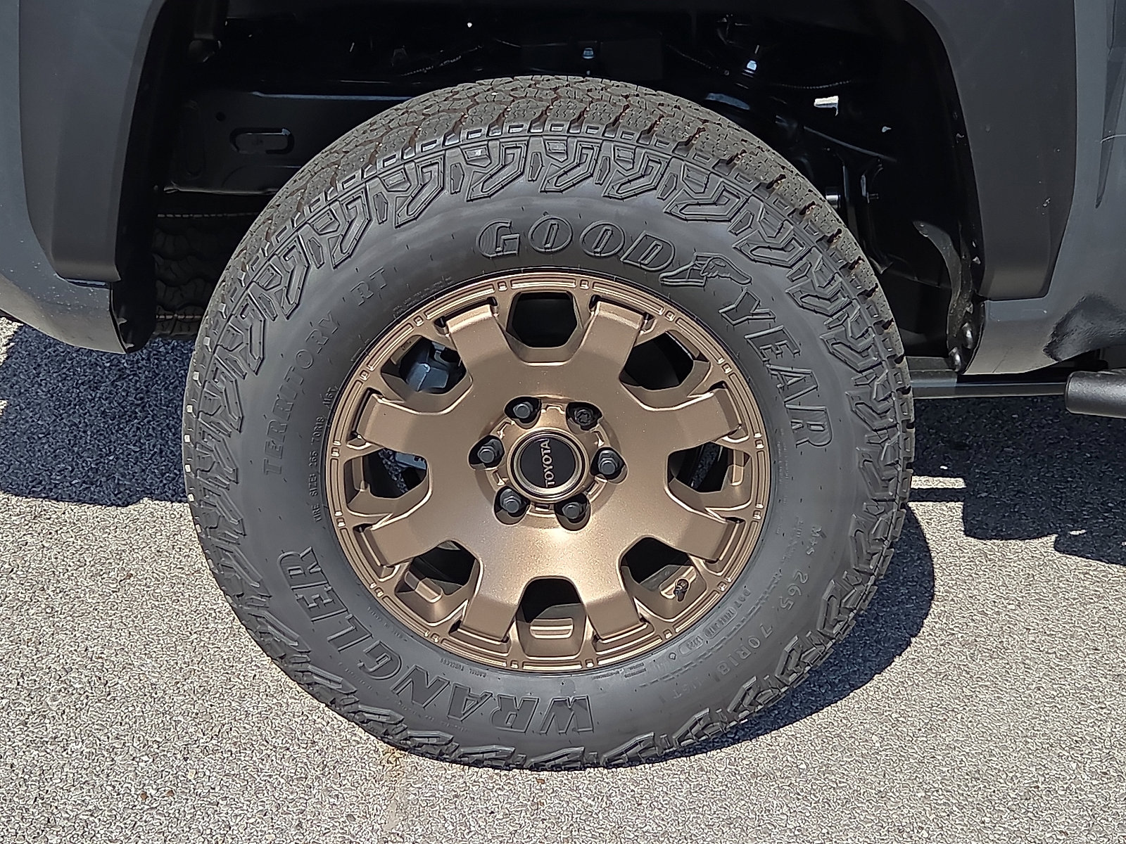 New 2025 Toyota Tacoma 4x4 Double Cab Hybrid image 7
